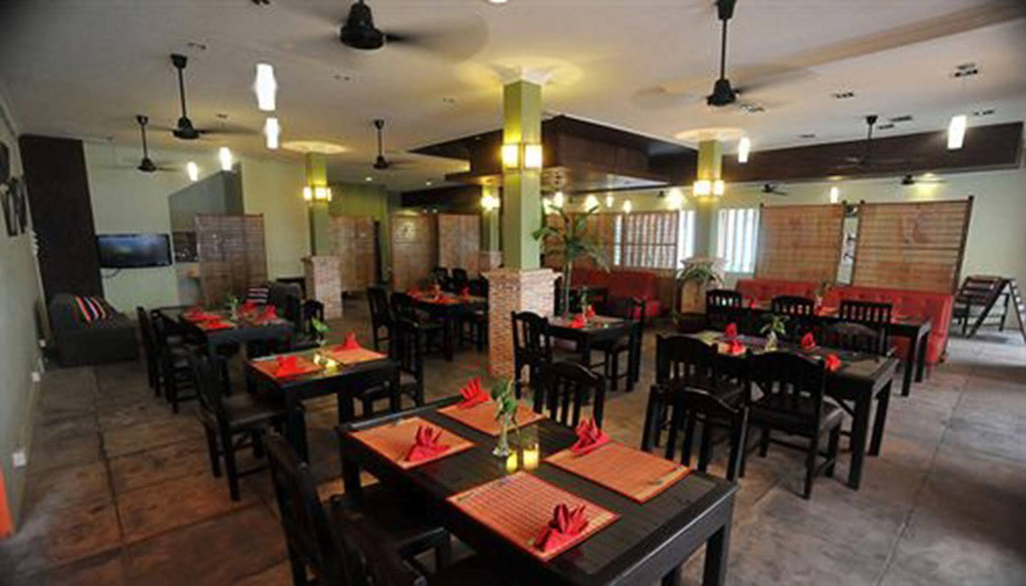 Viva Hotel Ciudad de Siem Riep Exterior foto