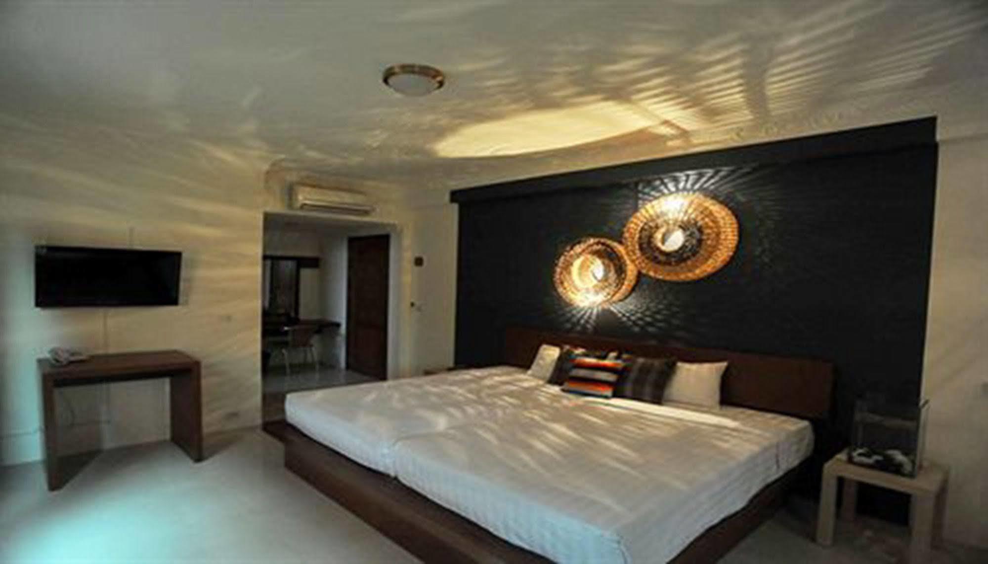 Viva Hotel Ciudad de Siem Riep Exterior foto